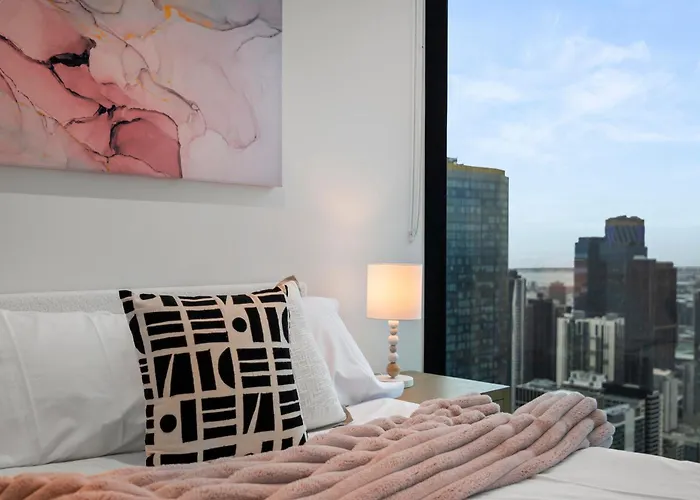 Gorgeous City Views 71St Floor 3Br Apartment With Pool And Gym