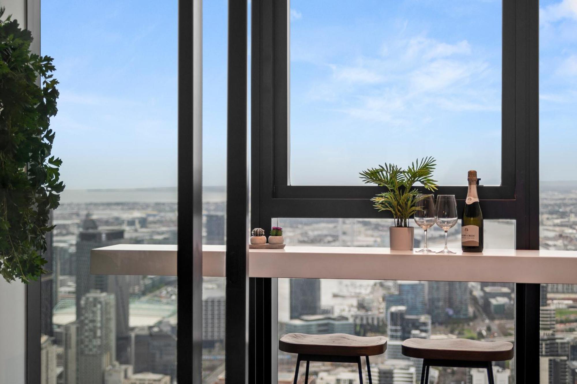 Apartment Gorgeous Views 71st Floor 3br With Pool And Gym